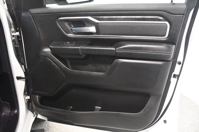 2020 Ram 1500 Big Horn 4x4 Crew Cab 5'7" Box - 23091695 - 22