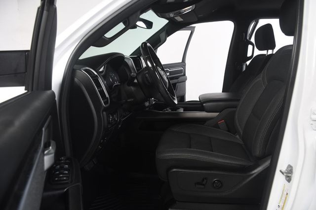 2020 Ram 1500 Big Horn 4x4 Crew Cab 5'7" Box - 23091695 - 27