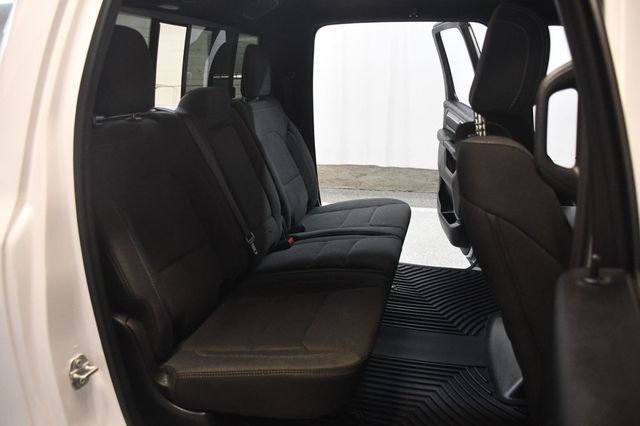 2020 Ram 1500 Big Horn 4x4 Crew Cab 5'7" Box - 23091695 - 37
