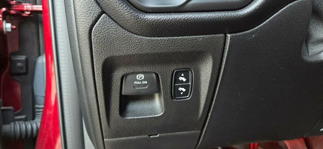 2020 Ram 1500 Big Horn 4x4 Crew Cab 5'7" Box - 22984063 - 26