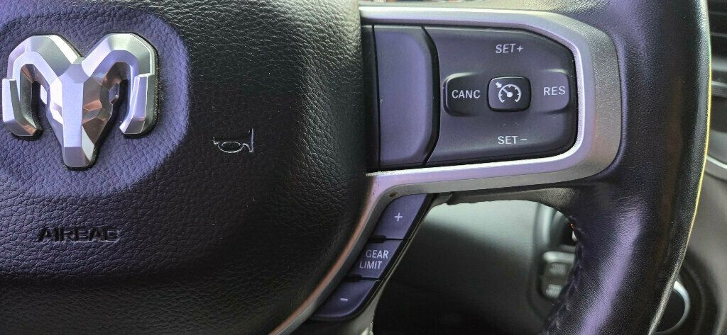 2020 Ram 1500 Big Horn 4x4 Crew Cab 5'7" Box - 22984063 - 35