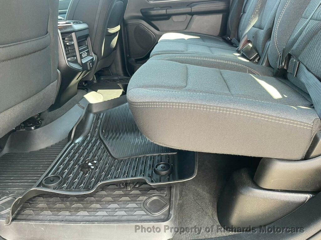 2020 Ram 1500 Big Horn 4x4 Crew Cab 5'7" Box - 23053770 - 16