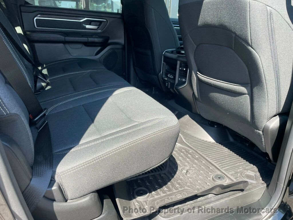 2020 Ram 1500 Big Horn 4x4 Crew Cab 5'7" Box - 23053770 - 18