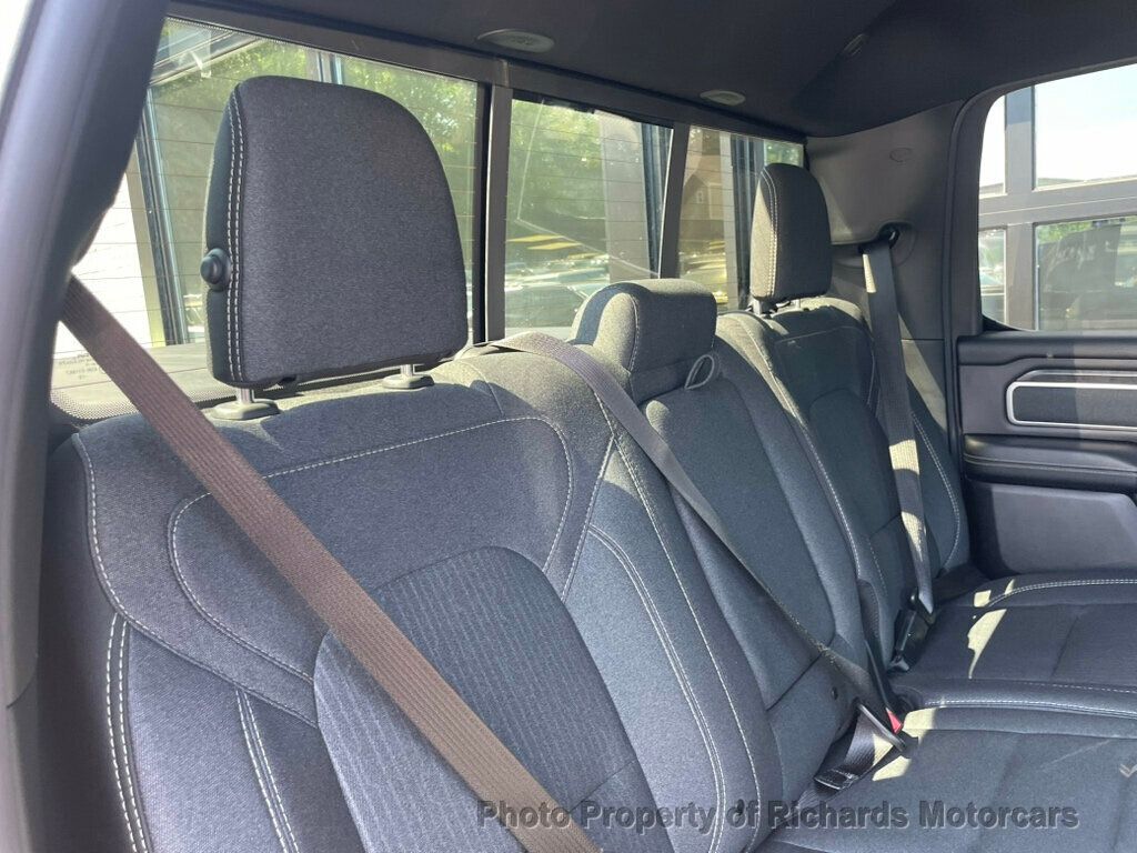 2020 Ram 1500 Big Horn 4x4 Crew Cab 5'7" Box - 23053770 - 19