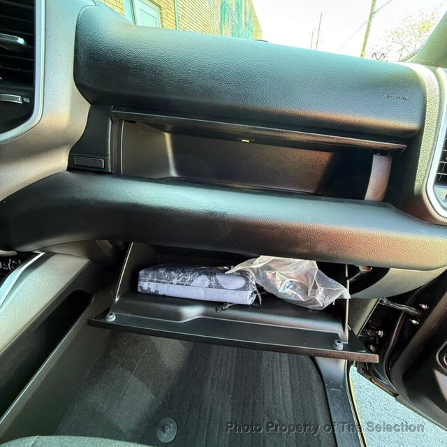 2020 Ram 1500 BIG HORN 4X4 CREW CAB NIGHT EDITION & BIGHORN 2 PKG - 23012932 - 41