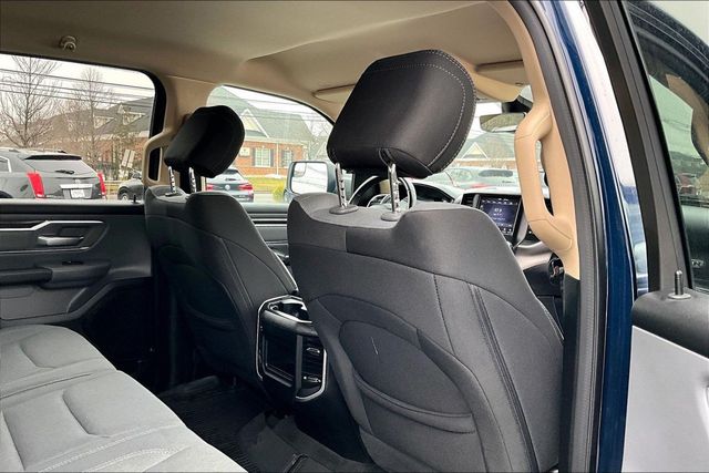 2020 Ram 1500 Big Horn Crew Cab 4x4 5'7" Box - 22987310 - 15