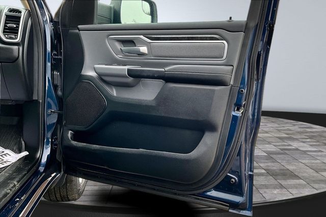 2020 Ram 1500 Big Horn Crew Cab 4x4 5'7" Box - 22987310 - 16