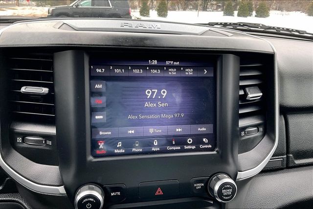 2020 Ram 1500 Big Horn Crew Cab 4x4 5'7" Box - 22987310 - 26