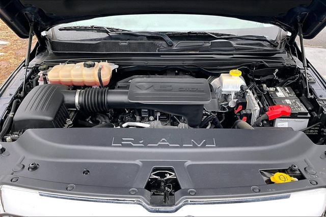 2020 Ram 1500 Big Horn Crew Cab 4x4 5'7" Box - 22987310 - 36