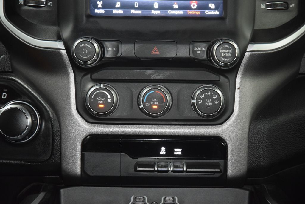 2020 Ram 1500 Big Horn/Lone Star - 23060608 - 33