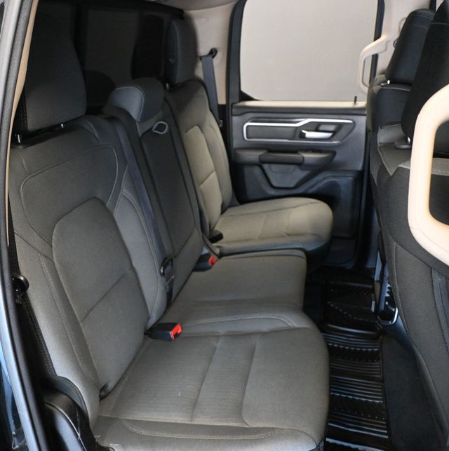 2020 Ram 1500 Big Horn Quad Cab  - 23071627 - 18