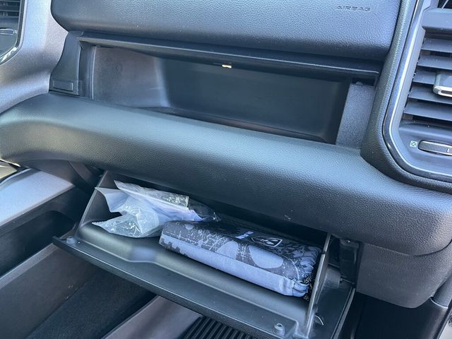 2020 Ram 1500 BUILT TO SERVE Crew Cab 4x4 - 22986831 - 33