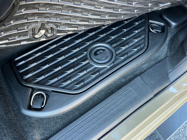 2020 Ram 1500 BUILT TO SERVE Crew Cab 4x4 - 22986831 - 35