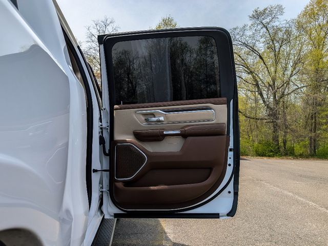 2020 Ram 1500 Laramie - 23008998 - 11