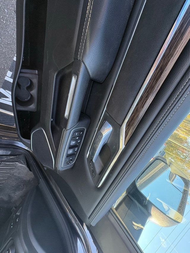 2020 Ram 1500 Laramie 4x4 Crew Cab 5'7" Box - 22933976 - 15