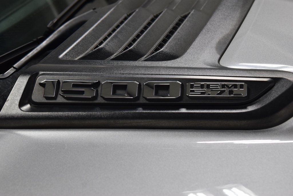 2020 Ram 1500 Laramie 4x4 Crew Cab 5'7" Box - 22979358 - 16