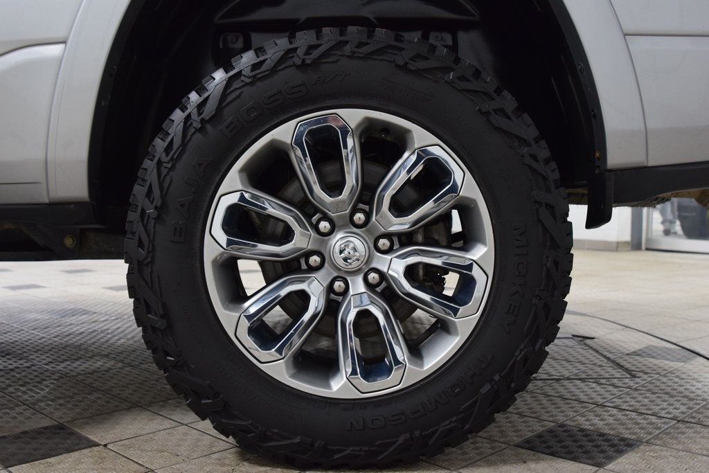 2020 Ram 1500 Laramie 4x4 Crew Cab 5'7" Box - 22979358 - 29