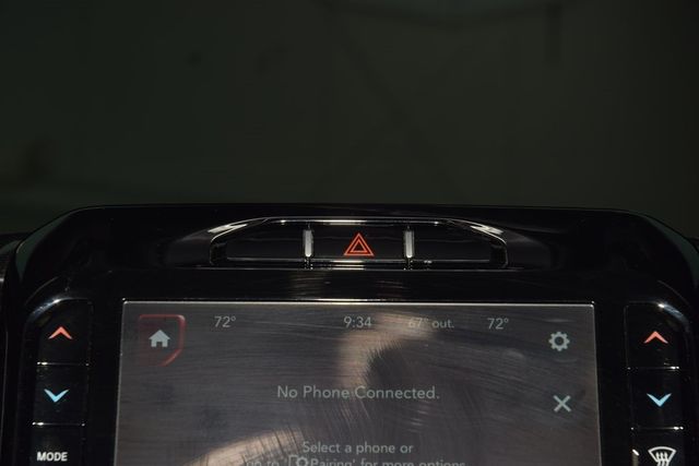 2020 Ram 1500 Laramie 4x4 Crew Cab 5'7" Box - 22979358 - 37