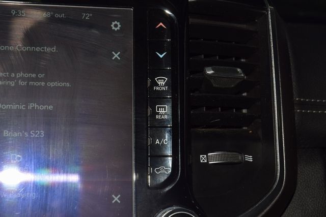 2020 Ram 1500 Laramie 4x4 Crew Cab 5'7" Box - 22979358 - 39