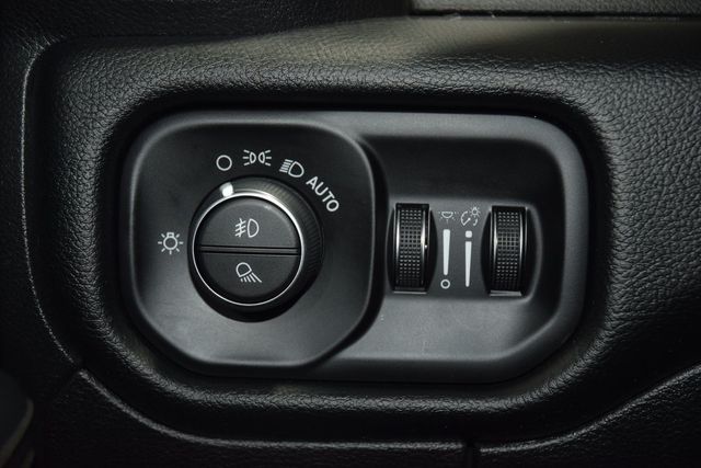 2020 Ram 1500 Laramie 4x4 Crew Cab 5'7" Box - 22979358 - 45