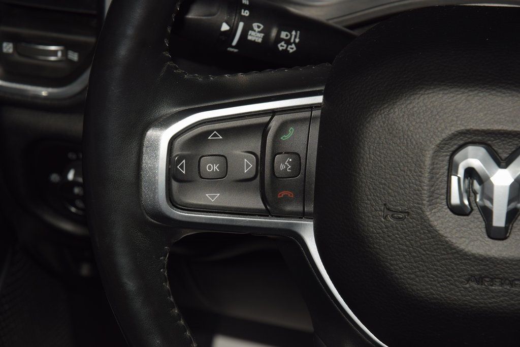 2020 Ram 1500 Laramie 4x4 Crew Cab 5'7" Box - 22979358 - 47