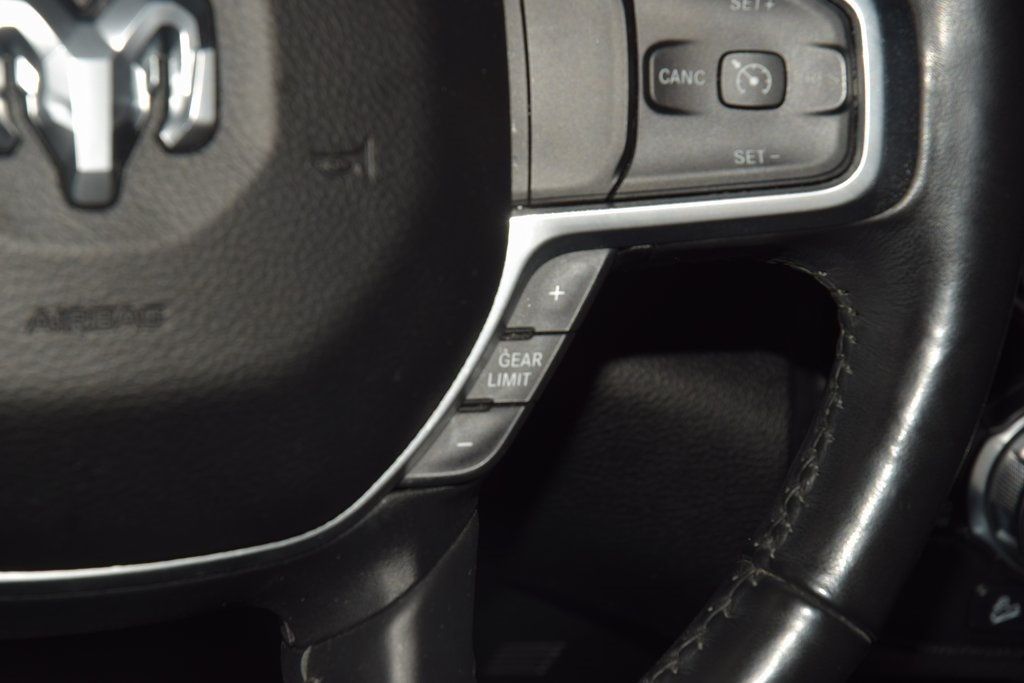 2020 Ram 1500 Laramie 4x4 Crew Cab 5'7" Box - 22979358 - 49