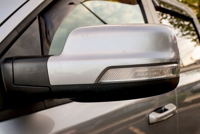 2020 Ram 1500 Laramie 4x4 Crew Cab 5'7" Box - 23022107 - 15