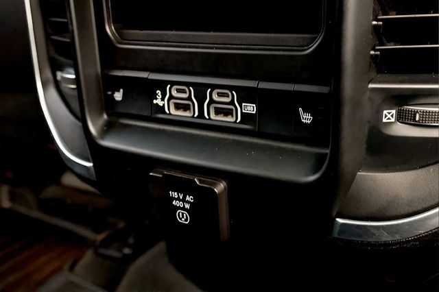 2020 Ram 1500 Laramie 4x4 Crew Cab 5'7" Box - 23022107 - 32