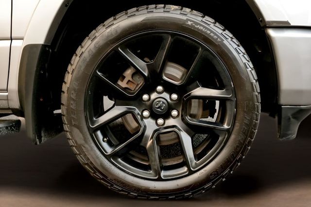 2020 Ram 1500 Laramie 4x4 Crew Cab 5'7" Box - 23022107 - 34