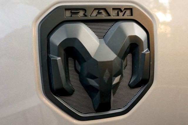 2020 Ram 1500 Laramie 4x4 Crew Cab 5'7" Box - 23022107 - 45