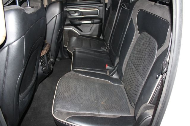 2020 Ram 1500 Laramie 4x4 Quad Cab 6'4" Box - 22942922 - 16