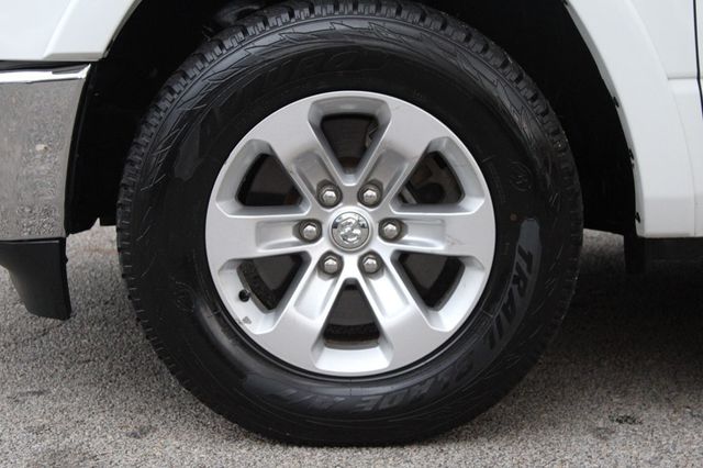 2020 Ram 1500 Laramie 4x4 Quad Cab 6'4" Box - 22942922 - 41