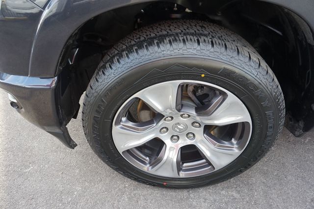 2020 Ram 1500 LARAMIE, 4X4, TOWING PKG, LEATHER SEATS, NAVIGATION, BACKUP CAM - 22945045 - 12