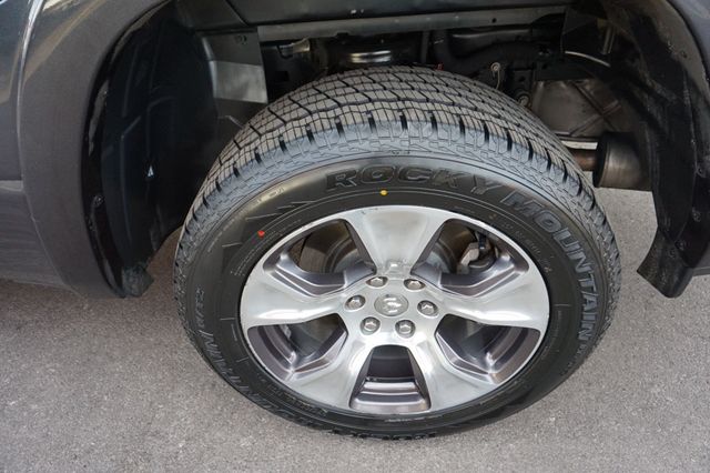 2020 Ram 1500 LARAMIE, 4X4, TOWING PKG, LEATHER SEATS, NAVIGATION, BACKUP CAM - 22945045 - 13