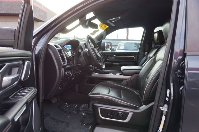 2020 Ram 1500 LARAMIE, 4X4, TOWING PKG, LEATHER SEATS, NAVIGATION, BACKUP CAM - 22945045 - 16