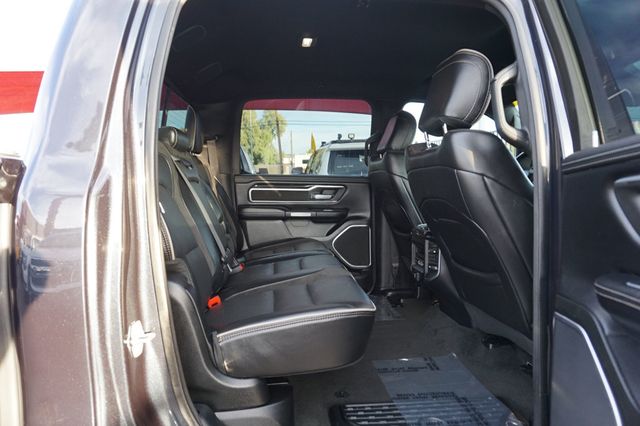 2020 Ram 1500 LARAMIE, 4X4, TOWING PKG, LEATHER SEATS, NAVIGATION, BACKUP CAM - 22945045 - 19