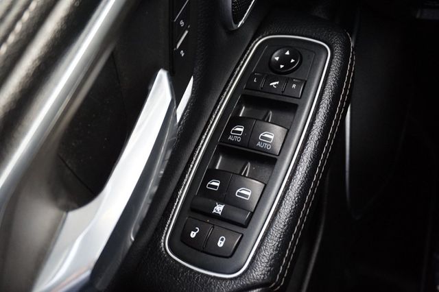 2020 Ram 1500 LARAMIE, 4X4, TOWING PKG, LEATHER SEATS, NAVIGATION, BACKUP CAM - 22945045 - 23