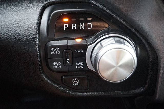 2020 Ram 1500 LARAMIE, 4X4, TOWING PKG, LEATHER SEATS, NAVIGATION, BACKUP CAM - 22945045 - 29