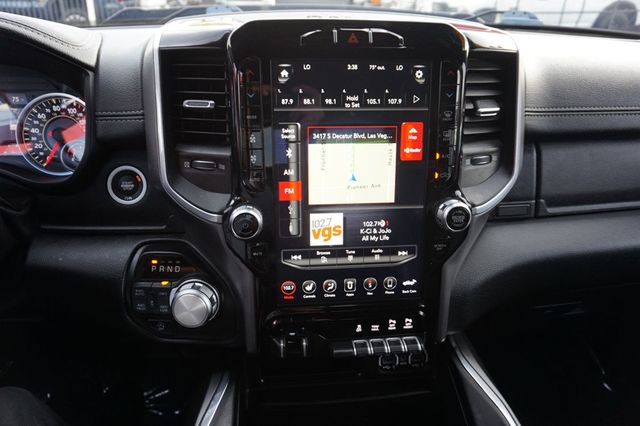 2020 Ram 1500 LARAMIE, 4X4, TOWING PKG, LEATHER SEATS, NAVIGATION, BACKUP CAM - 22945045 - 30