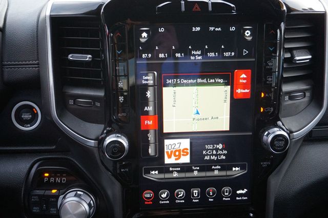 2020 Ram 1500 LARAMIE, 4X4, TOWING PKG, LEATHER SEATS, NAVIGATION, BACKUP CAM - 22945045 - 31