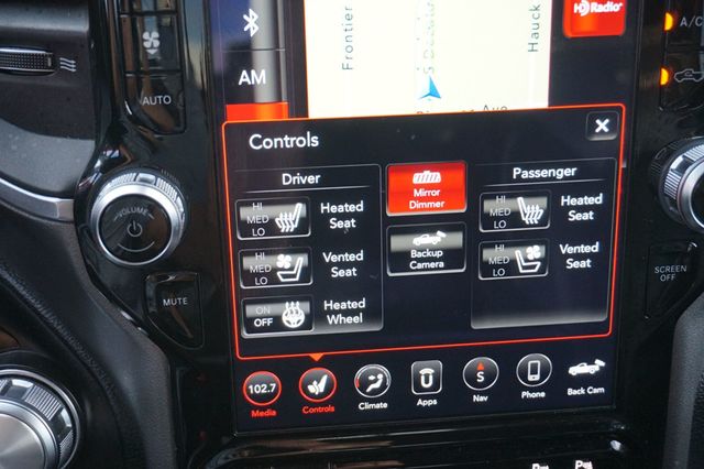 2020 Ram 1500 LARAMIE, 4X4, TOWING PKG, LEATHER SEATS, NAVIGATION, BACKUP CAM - 22945045 - 32