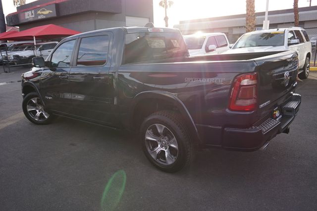 2020 Ram 1500 LARAMIE, 4X4, TOWING PKG, LEATHER SEATS, NAVIGATION, BACKUP CAM - 22945045 - 3