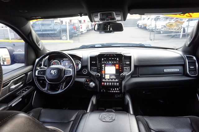 2020 Ram 1500 LARAMIE, 4X4, TOWING PKG, LEATHER SEATS, NAVIGATION, BACKUP CAM - 22945045 - 40