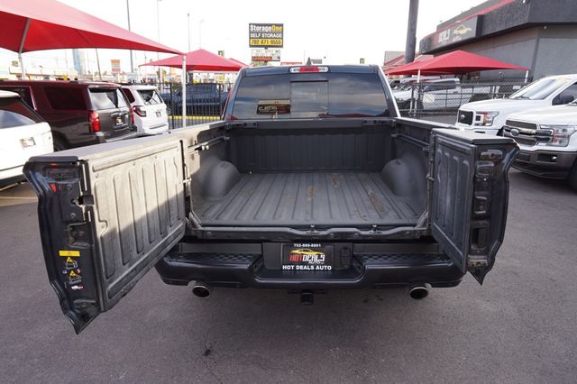 2020 Ram 1500 LARAMIE, 4X4, TOWING PKG, LEATHER SEATS, NAVIGATION, BACKUP CAM - 22945045 - 8