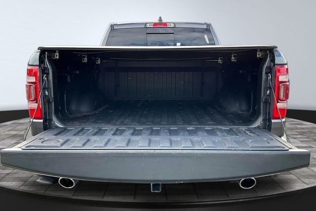 2020 Ram 1500 Laramie Crew Cab 4x4 5'7" Box - 23031494 - 38
