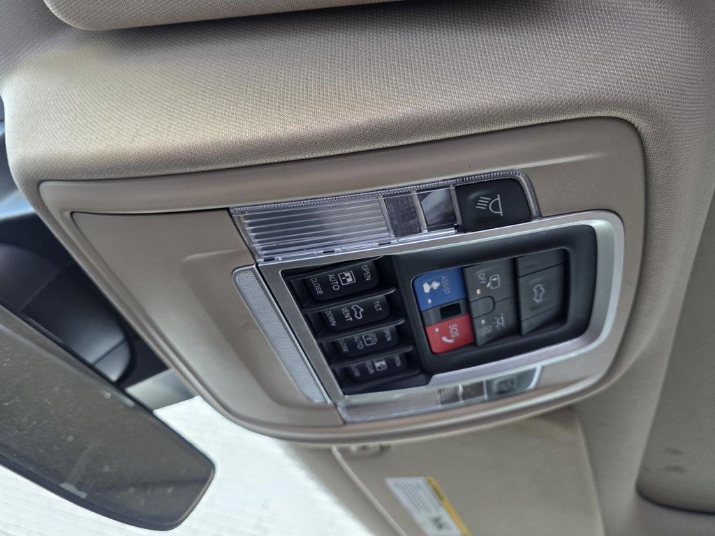2020 Ram 1500 Laramie Longhorn photo 28