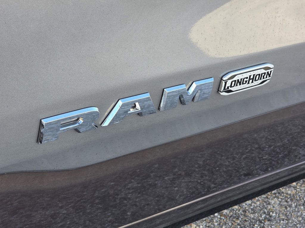 2020 Ram 1500 Laramie Longhorn photo 32