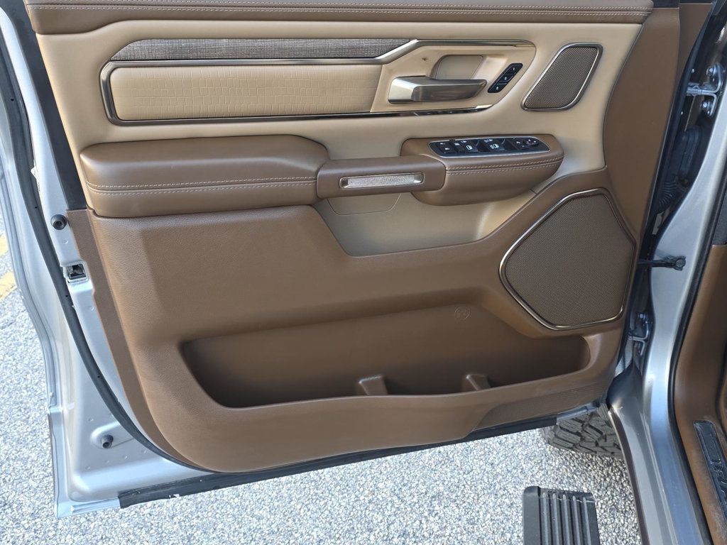 2020 Ram 1500 Laramie Longhorn photo 34