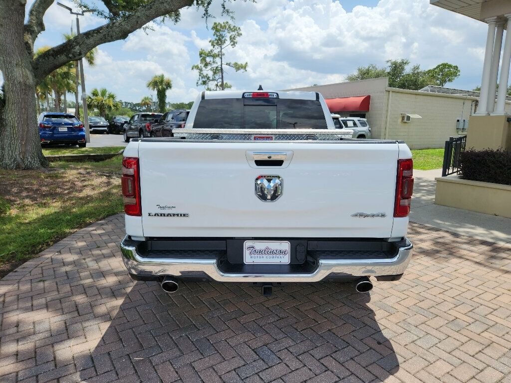 2020 Ram 1500 Laramie photo 3