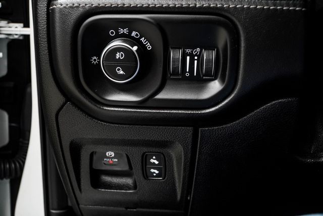 2020 Ram 1500 Limited 4x4 Crew Cab 5'7" Box - 22942797 - 40